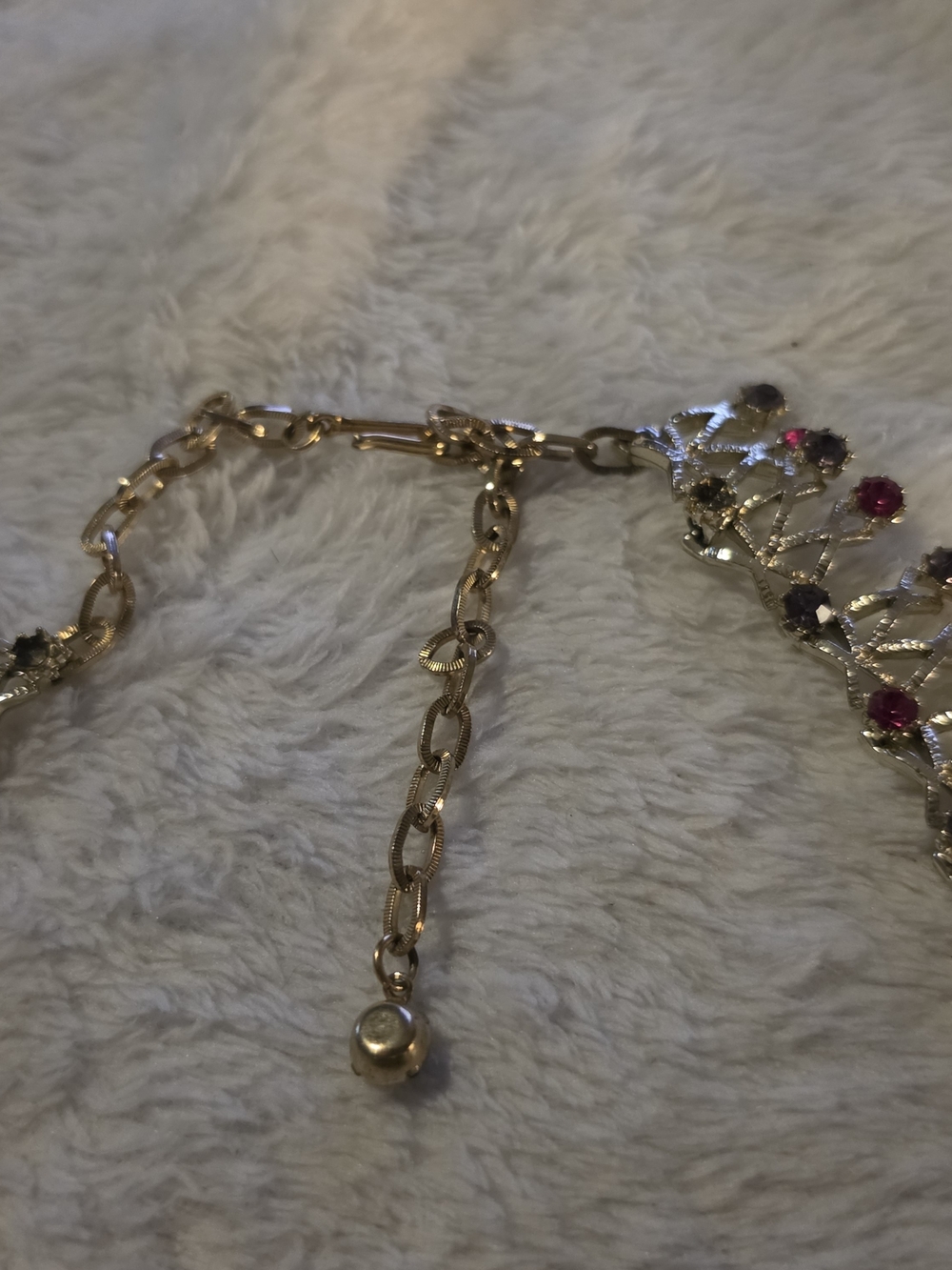 Gold and Red Crystal Choker Necklace - Elegant Women's Jewelry - Picture 7 of 8